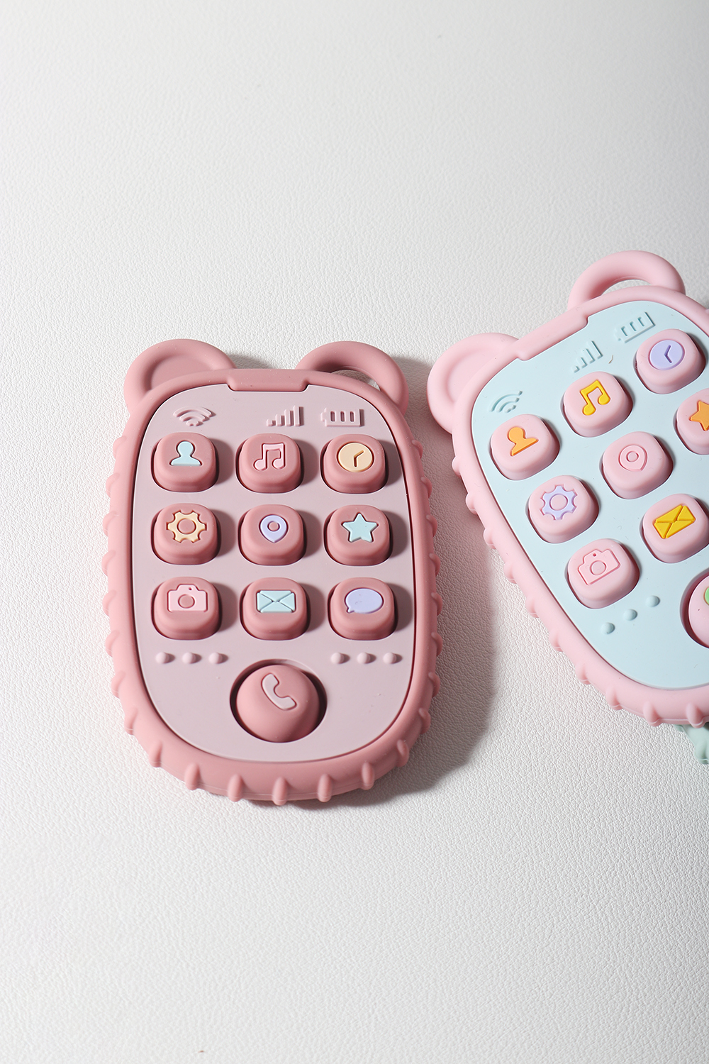 عضاضة أطفال جديدة على شكل هاتف - مراجعة Baby Products Best وسعره